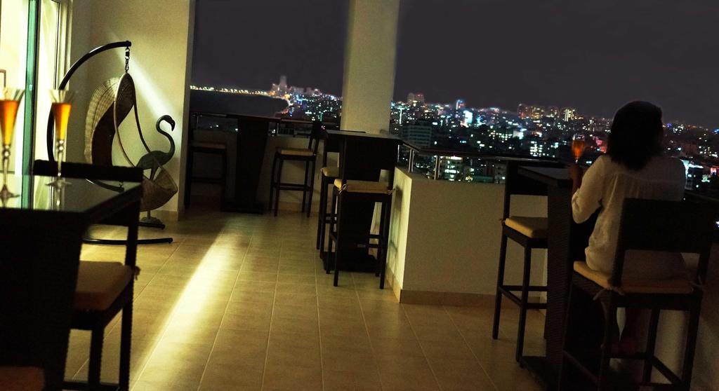 Appartement The Penthouse Above Sea à Dehiwala-Mont Lavinia Extérieur photo